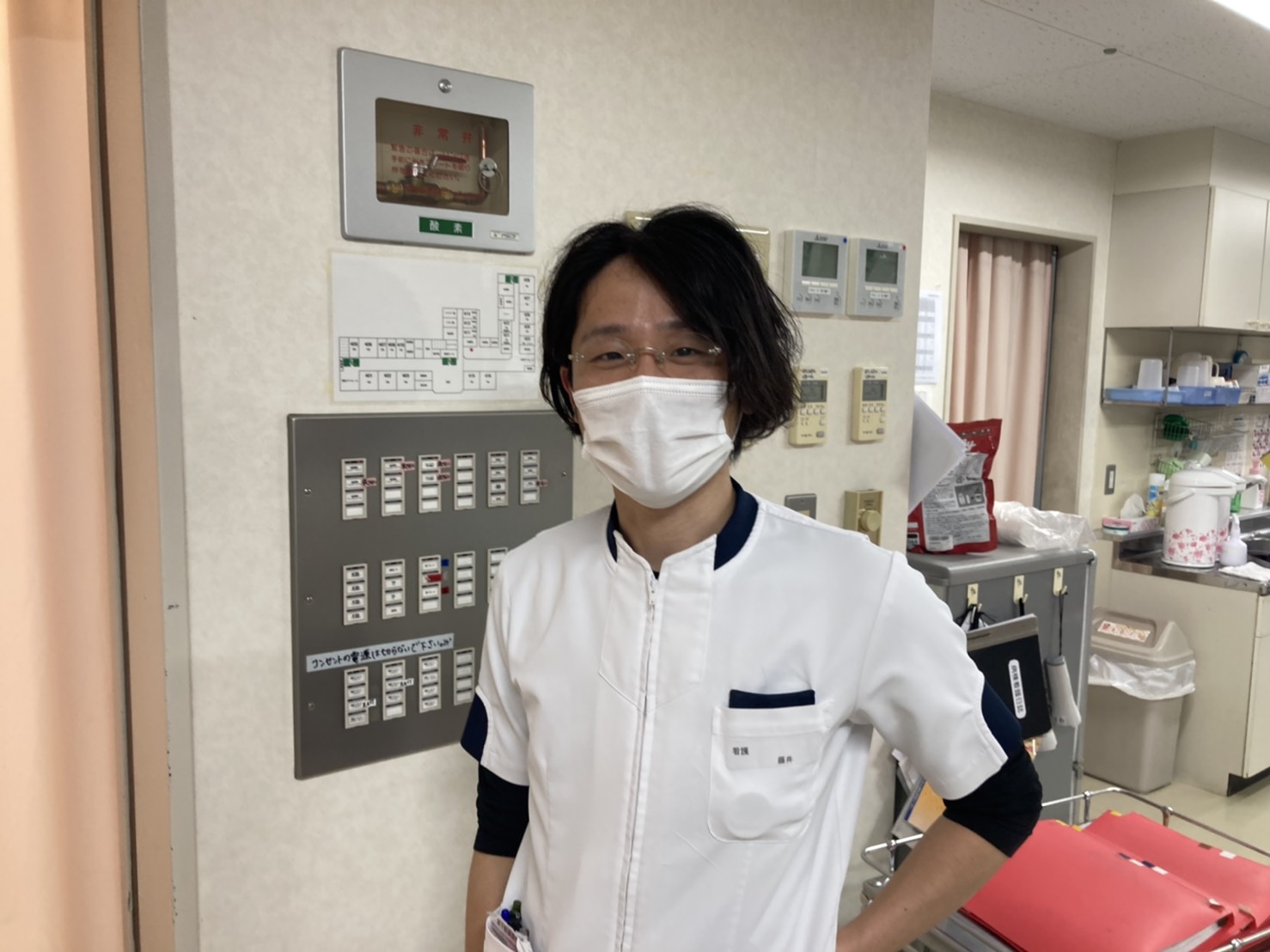 急性期病棟　藤井.jpg
